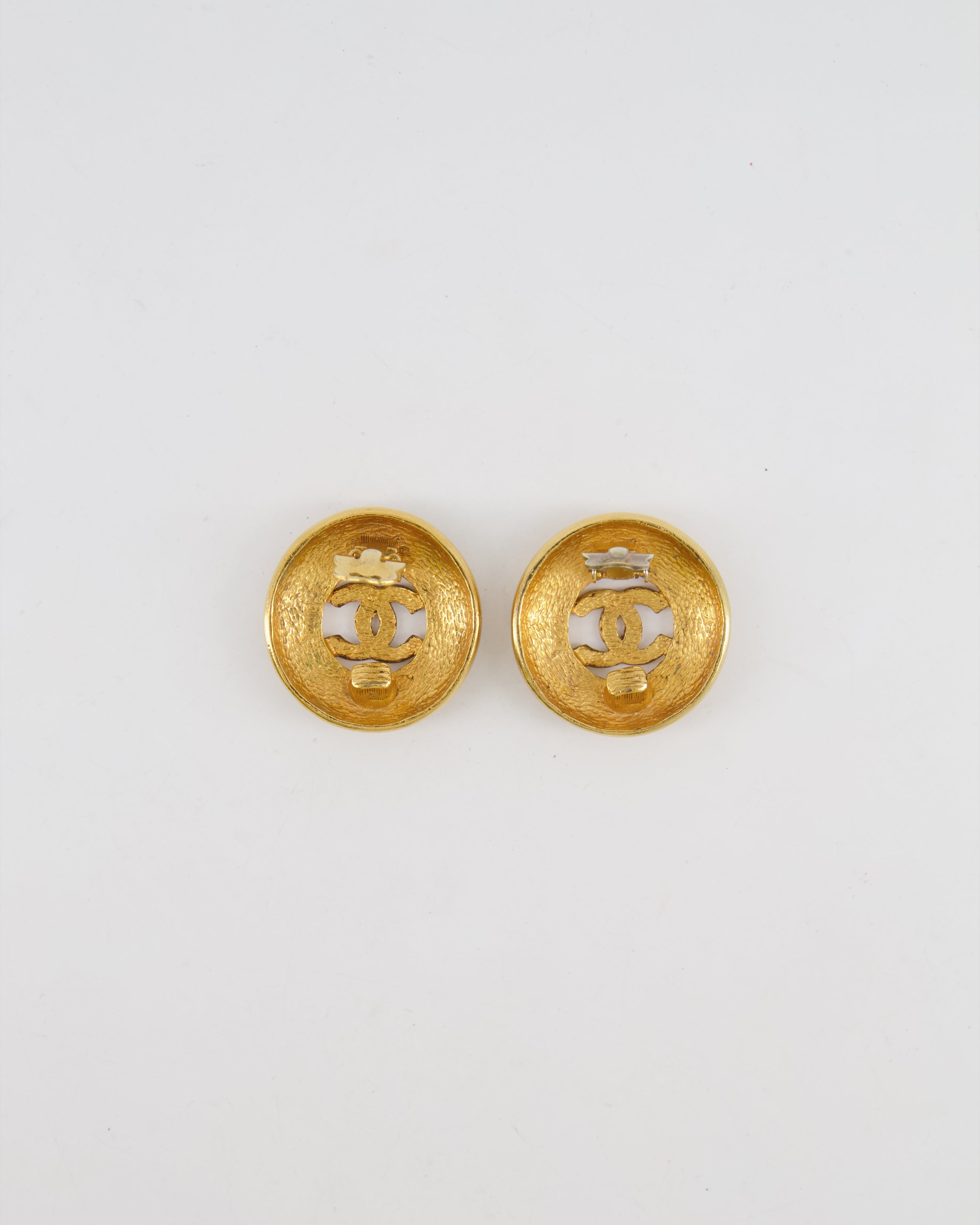 Chanel Vintage Gold Large Round Button Clip On Earrings with Striped Detail and CC Logo
