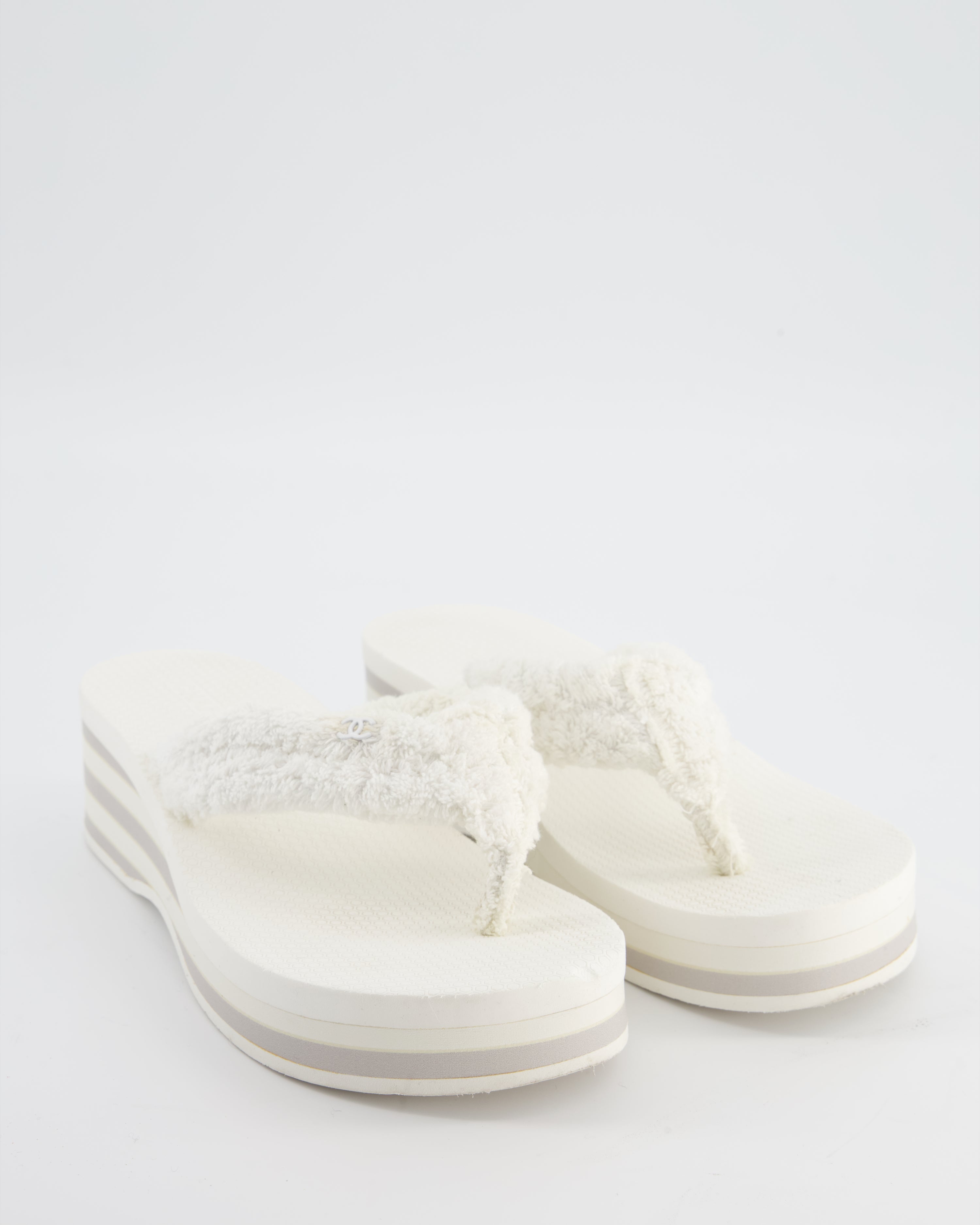 Chanel White Cotton Beach Sandals with White CC Logo Detail Size EU 38