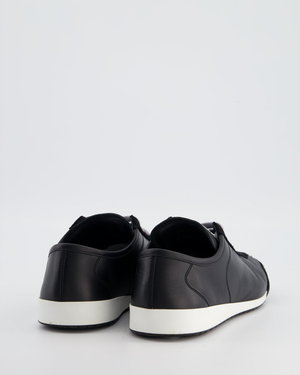 Chanel Interlocking Black Calfskin Leather Sneakers with Logo Detail Size EU 37.5