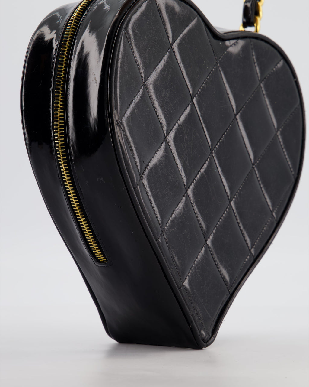 *RARE COLLECTORS ITEM* Chanel 1995 Vintage Black Heart Vanity Bag with White CC Logo and Gold Chain Handle Detail