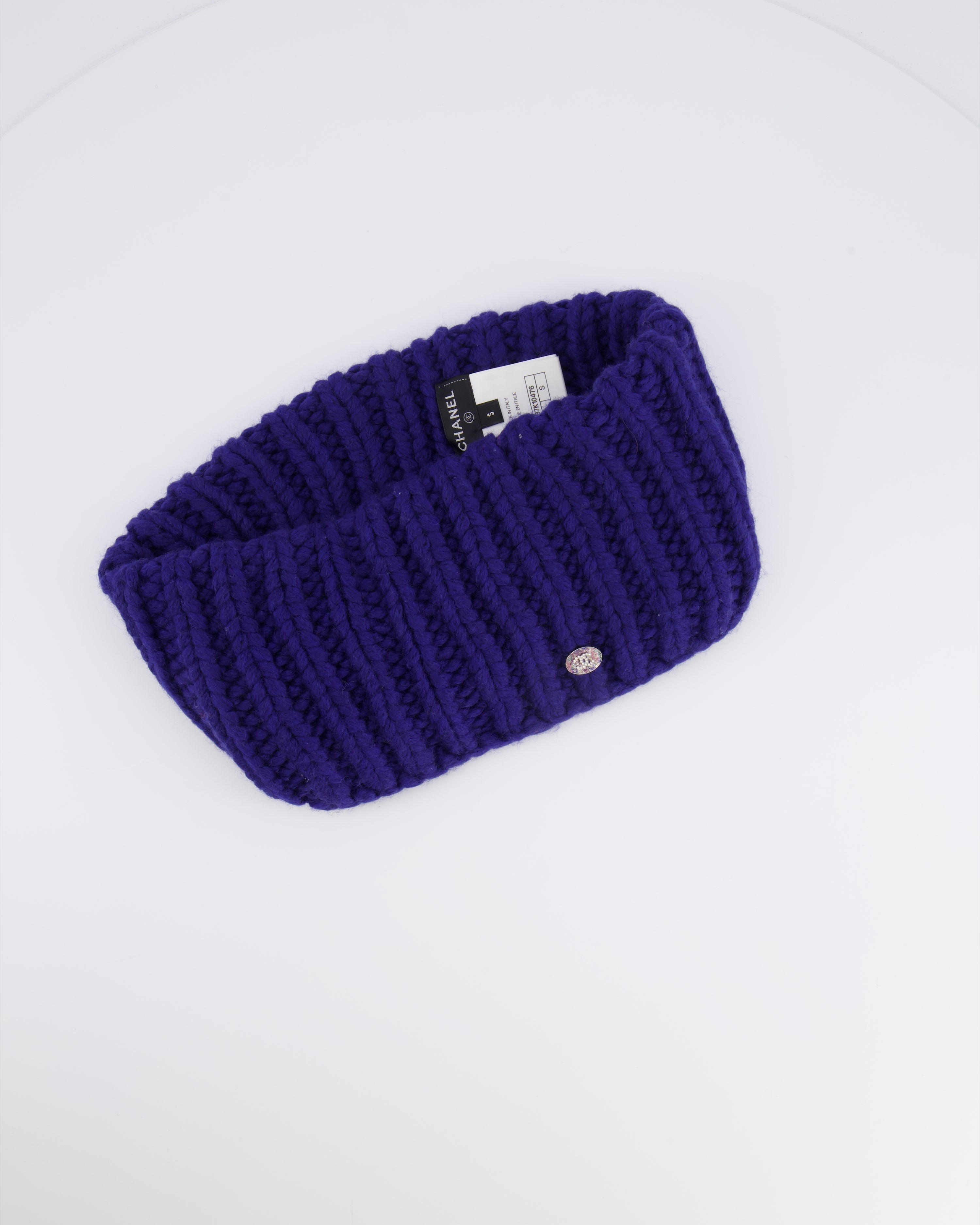 Chanel Resort 2023 Blue Wool Knitted Collar with Multi-Colour Crystal Embellished CC Logo Detail Size S
