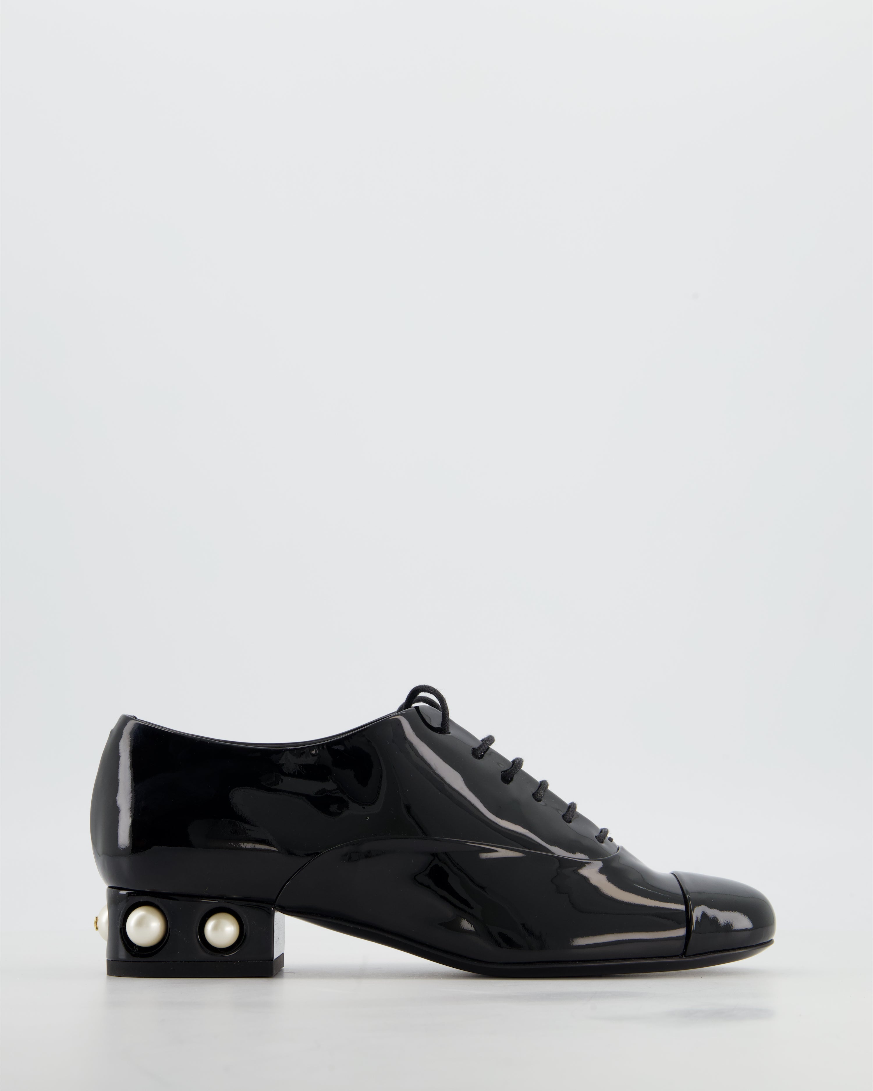 Chanel Black Patent Leather Lace Up Shoes with Pearl and Gold CC Heel Detail Size EU 36.5
