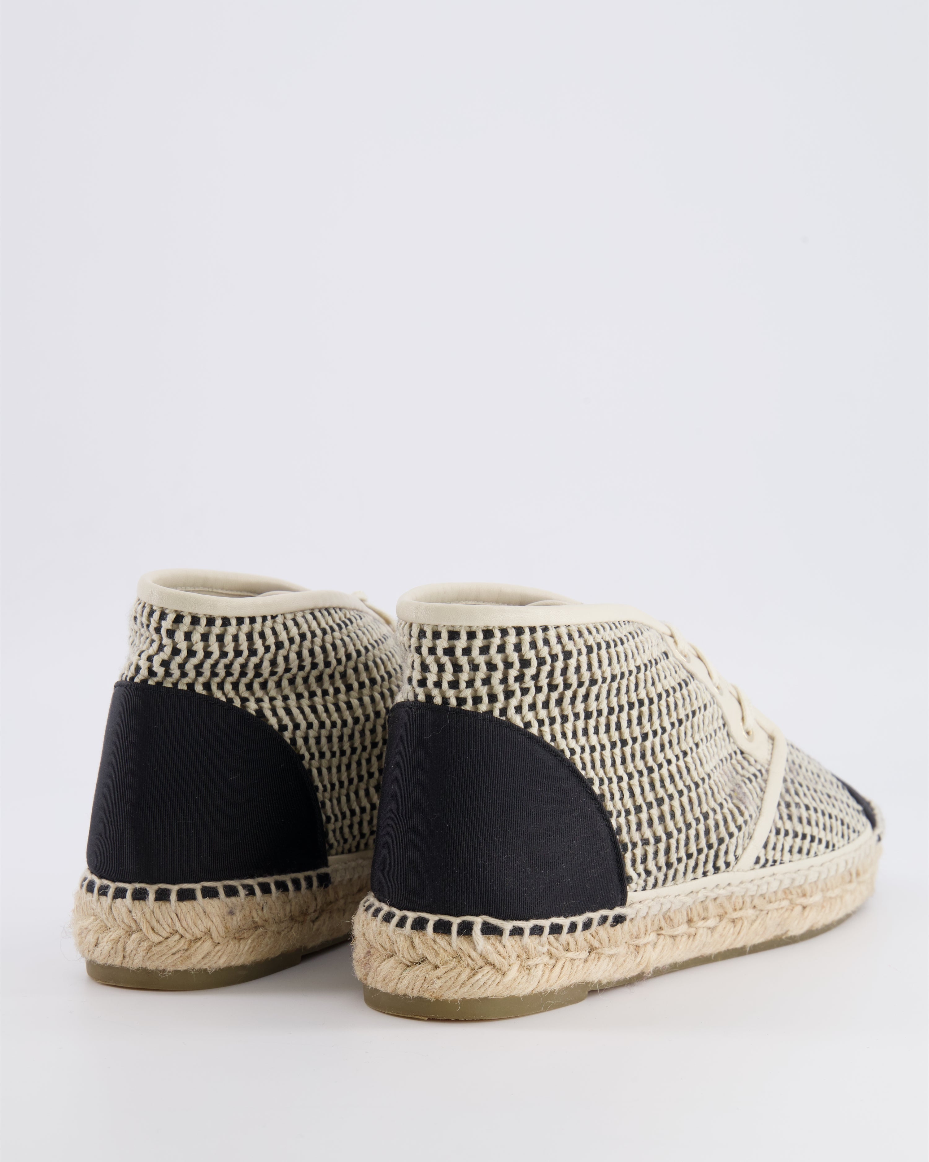 Chanel Black and Cream Woven Espadrille Lace Up Shoes with CC Logo Detail Size EU 39C