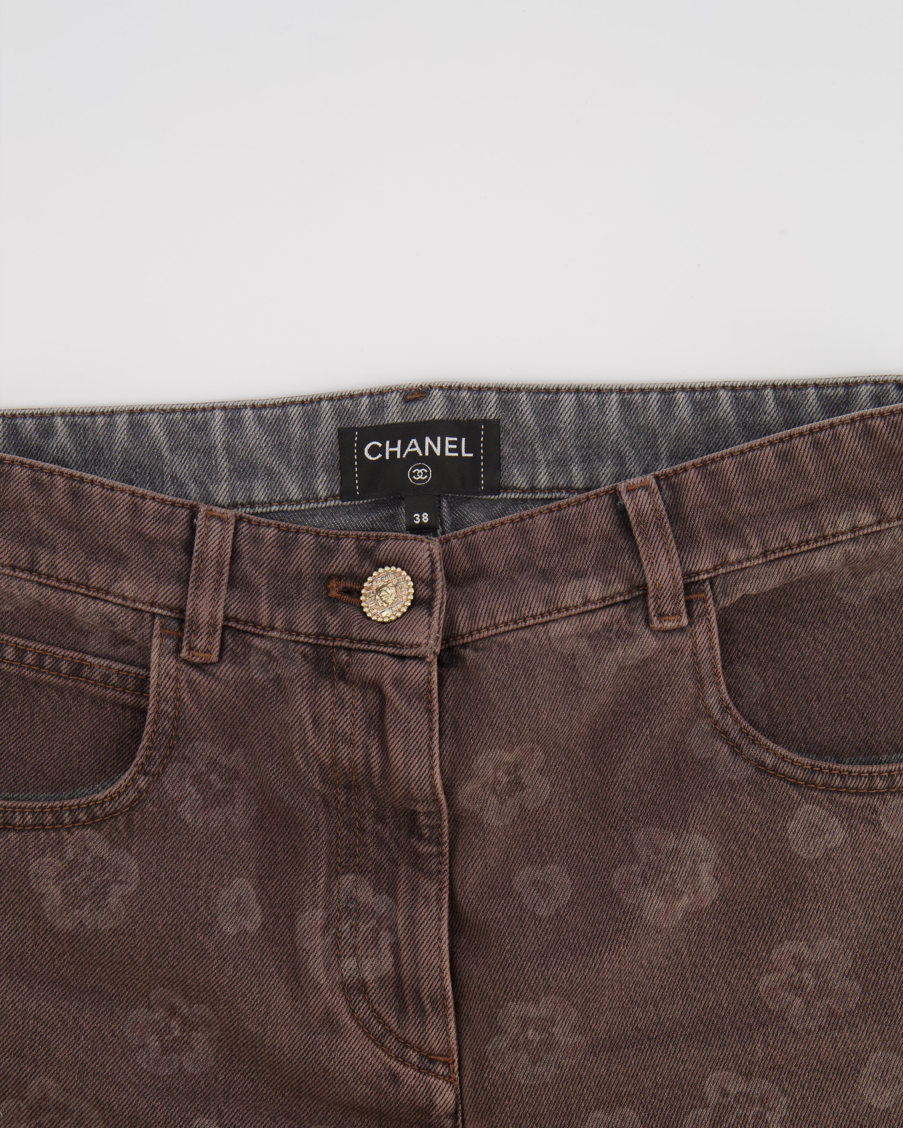 Chanel 25 Metiers D'Art Grey Wide-Leg Jeans with Flower Prints and Silver Lion Button Detail Size FR 38 (UK 10)