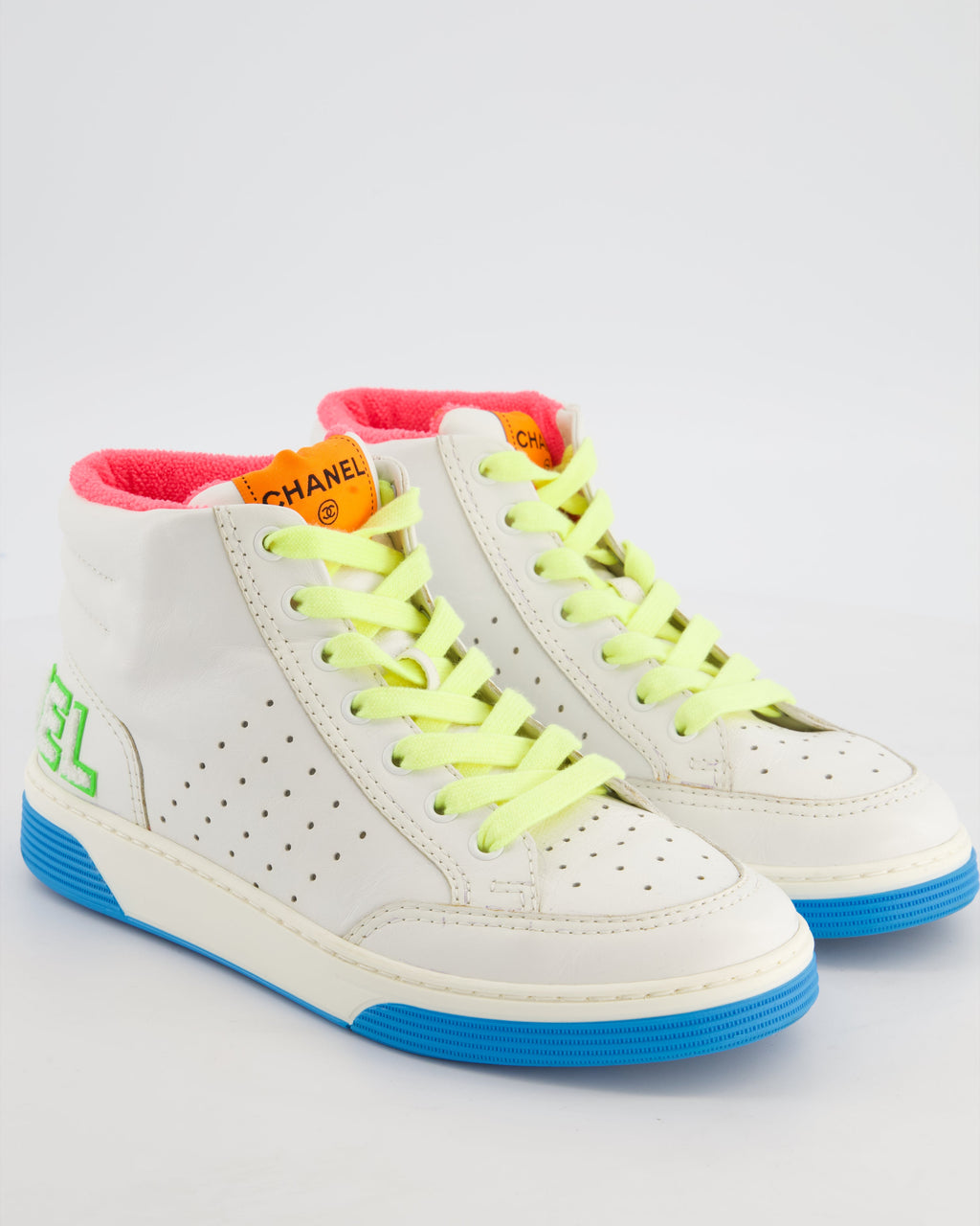 Chanel 20/P White Calfskin and Multicolour Trainers with Logo Detail Size EU 38.5