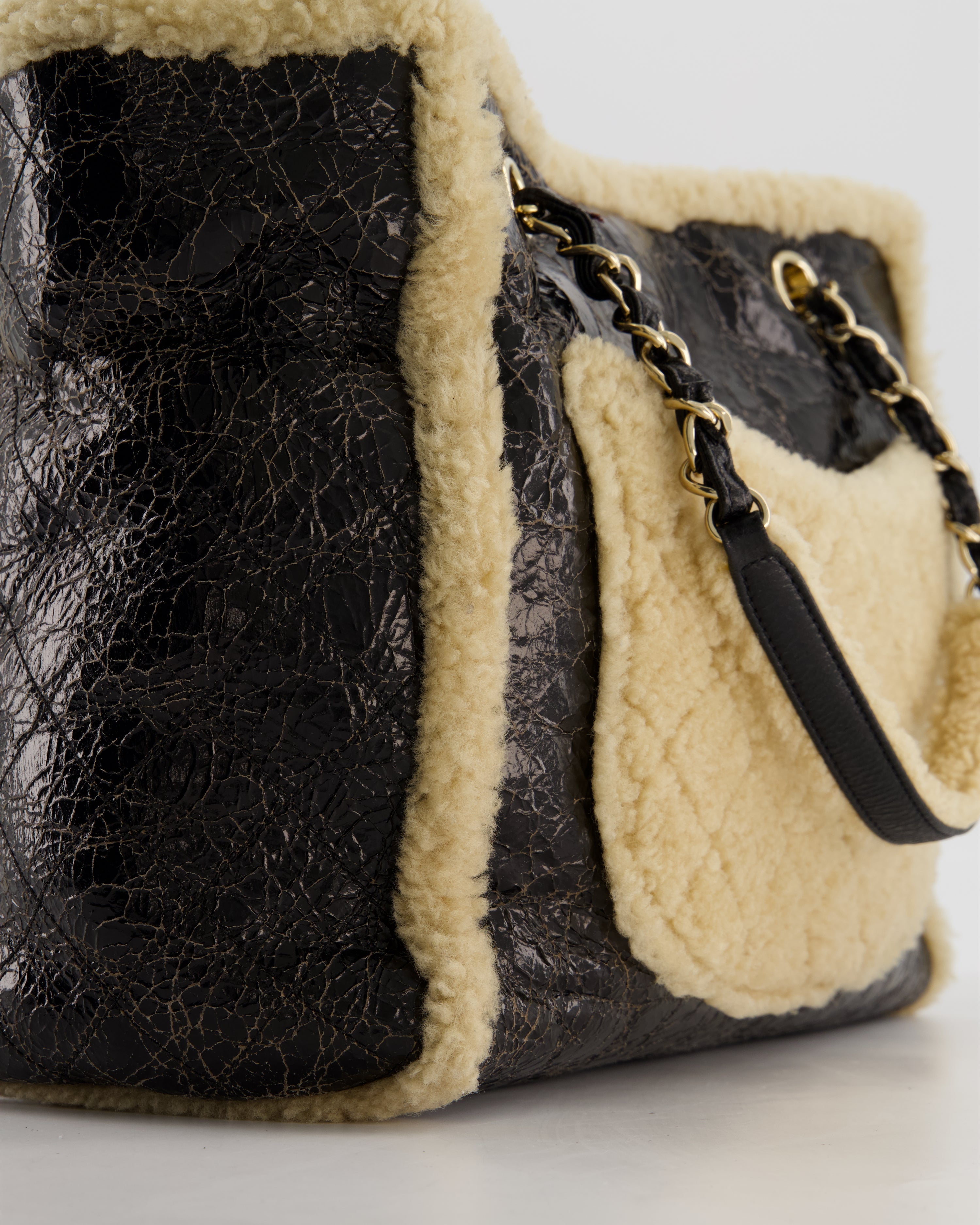 Chanel Black Shiny Crumpled Shearling CC Mania Deauville Tote Bag with Champagne Gold Hardware