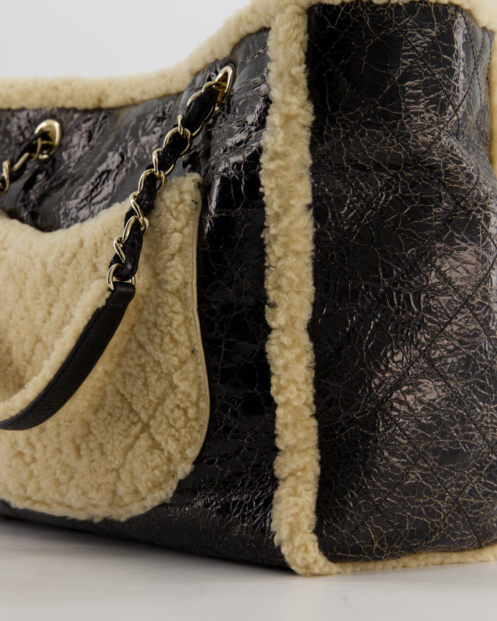 Chanel Black Shiny Crumpled Shearling CC Mania Deauville Tote Bag with Champagne Gold Hardware