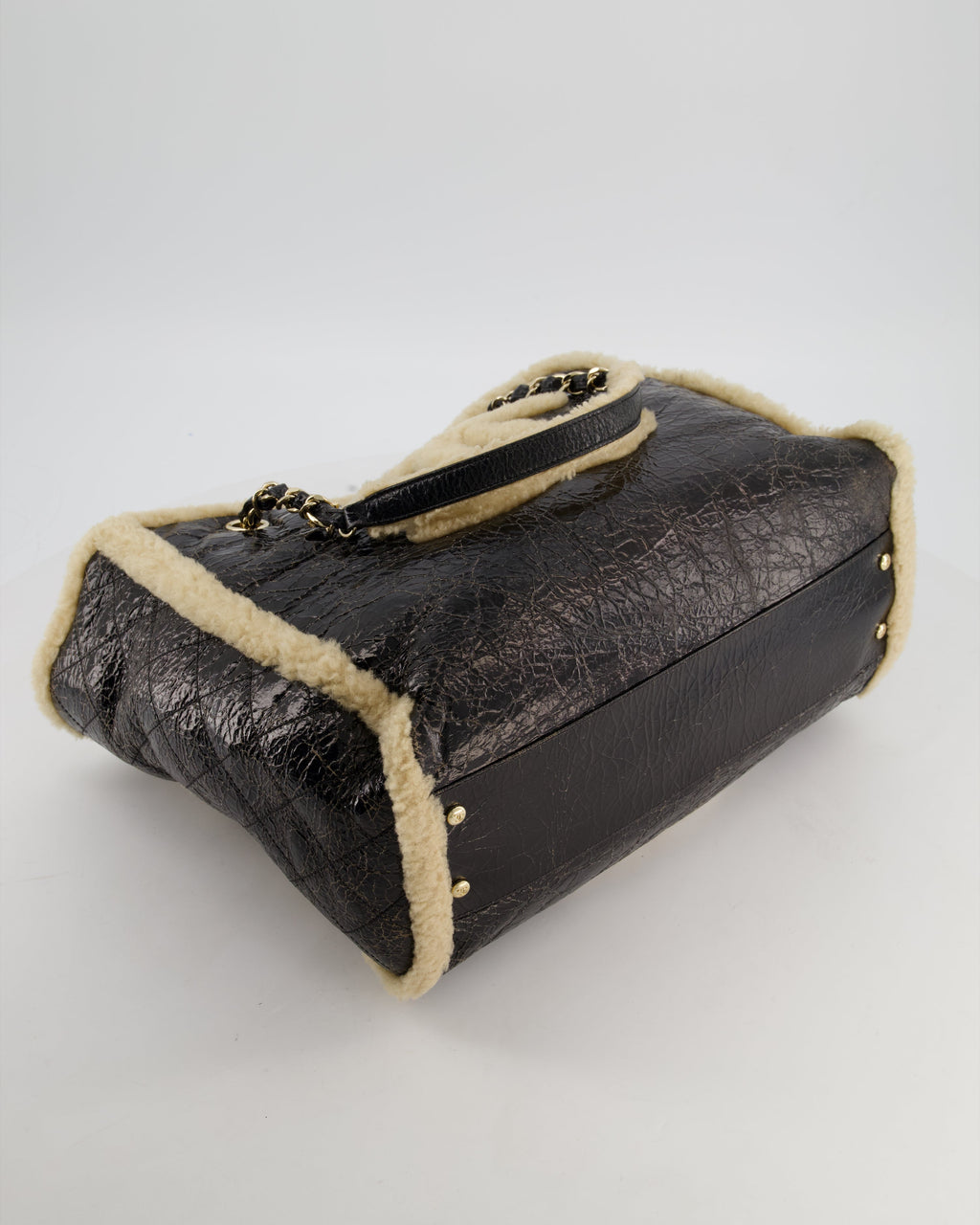 Chanel Black Shiny Crumpled Shearling CC Mania Deauville Tote Bag with Champagne Gold Hardware
