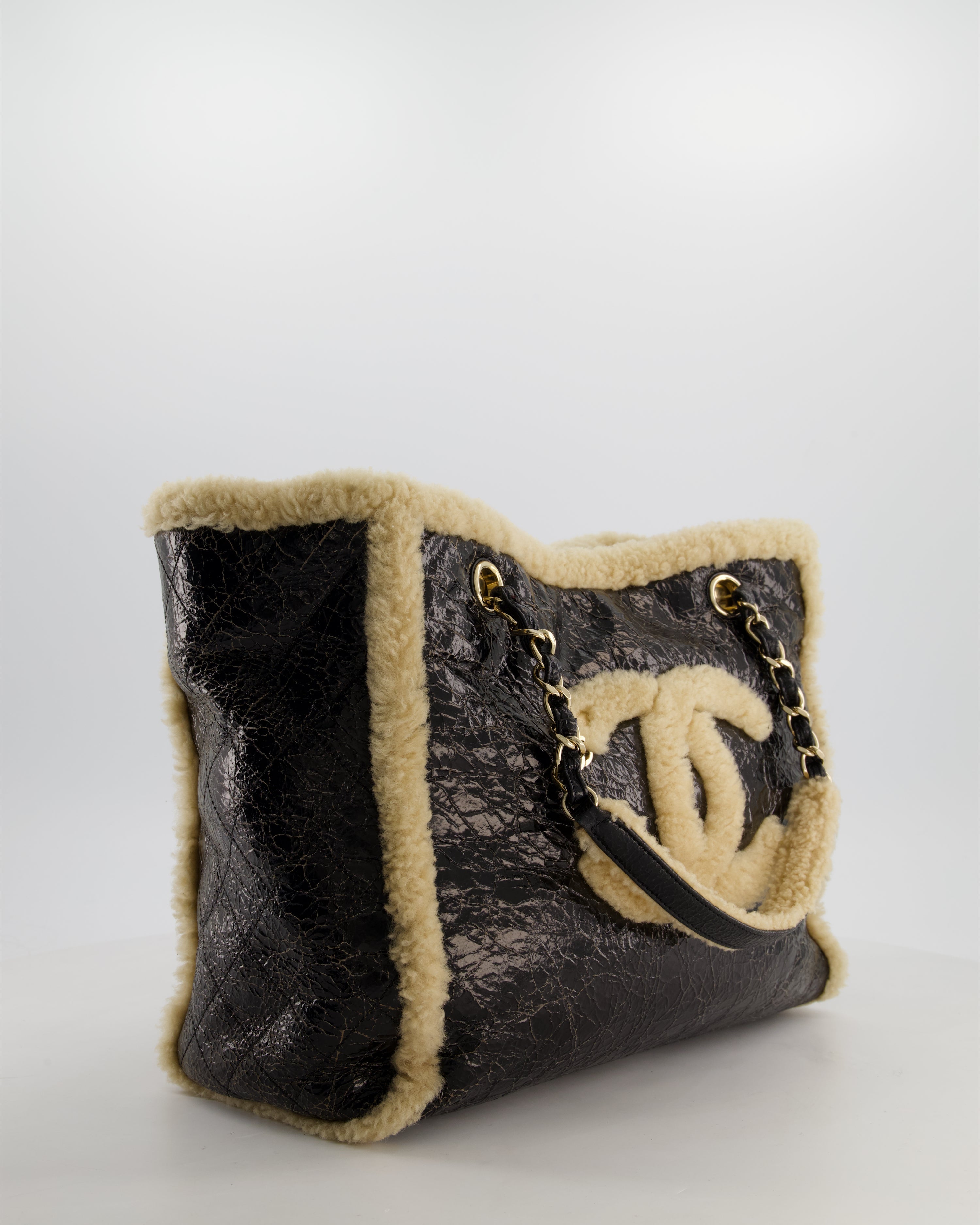 Chanel Black Shiny Crumpled Shearling CC Mania Deauville Tote Bag with Champagne Gold Hardware