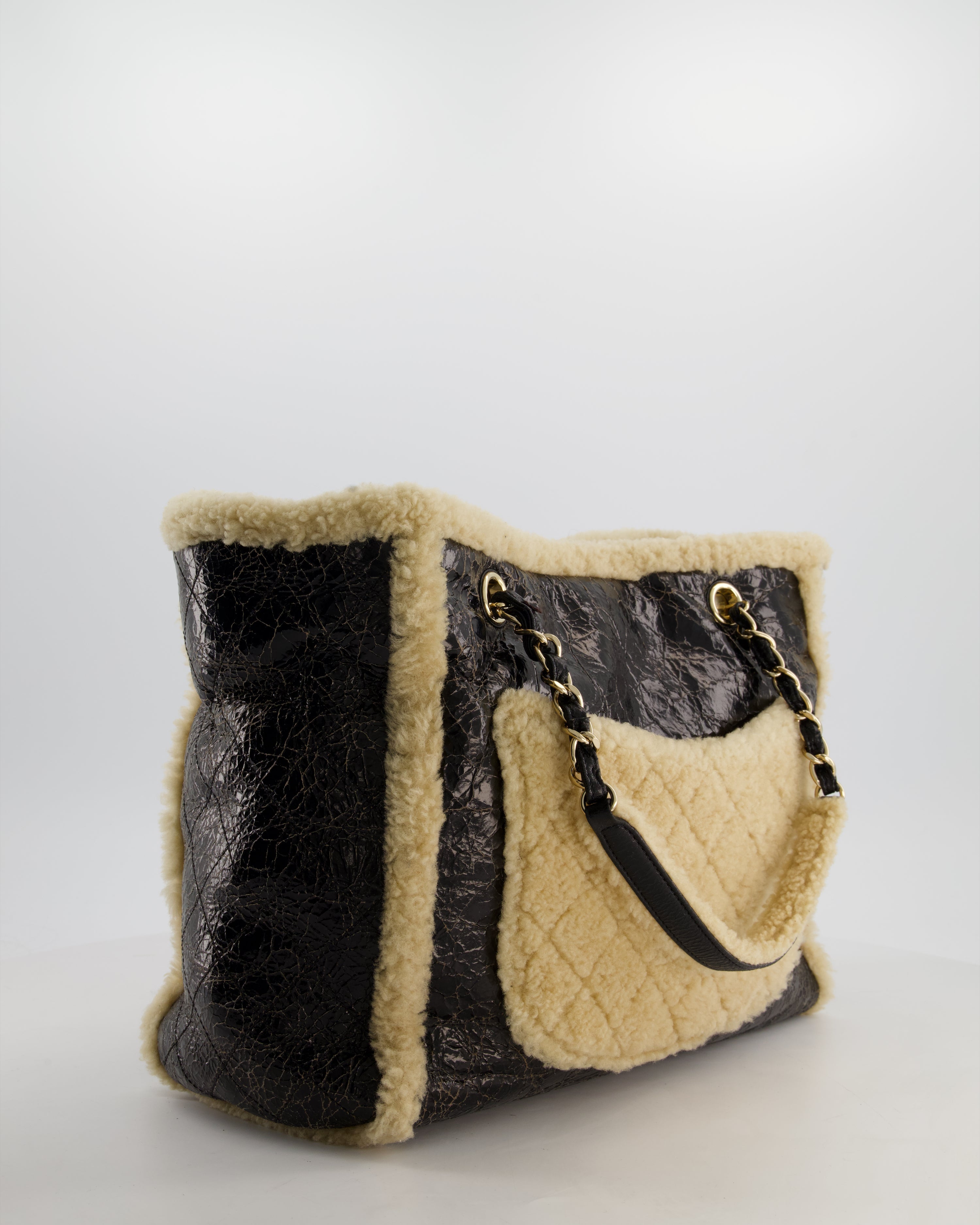 Chanel Black Shiny Crumpled Shearling CC Mania Deauville Tote Bag with Champagne Gold Hardware