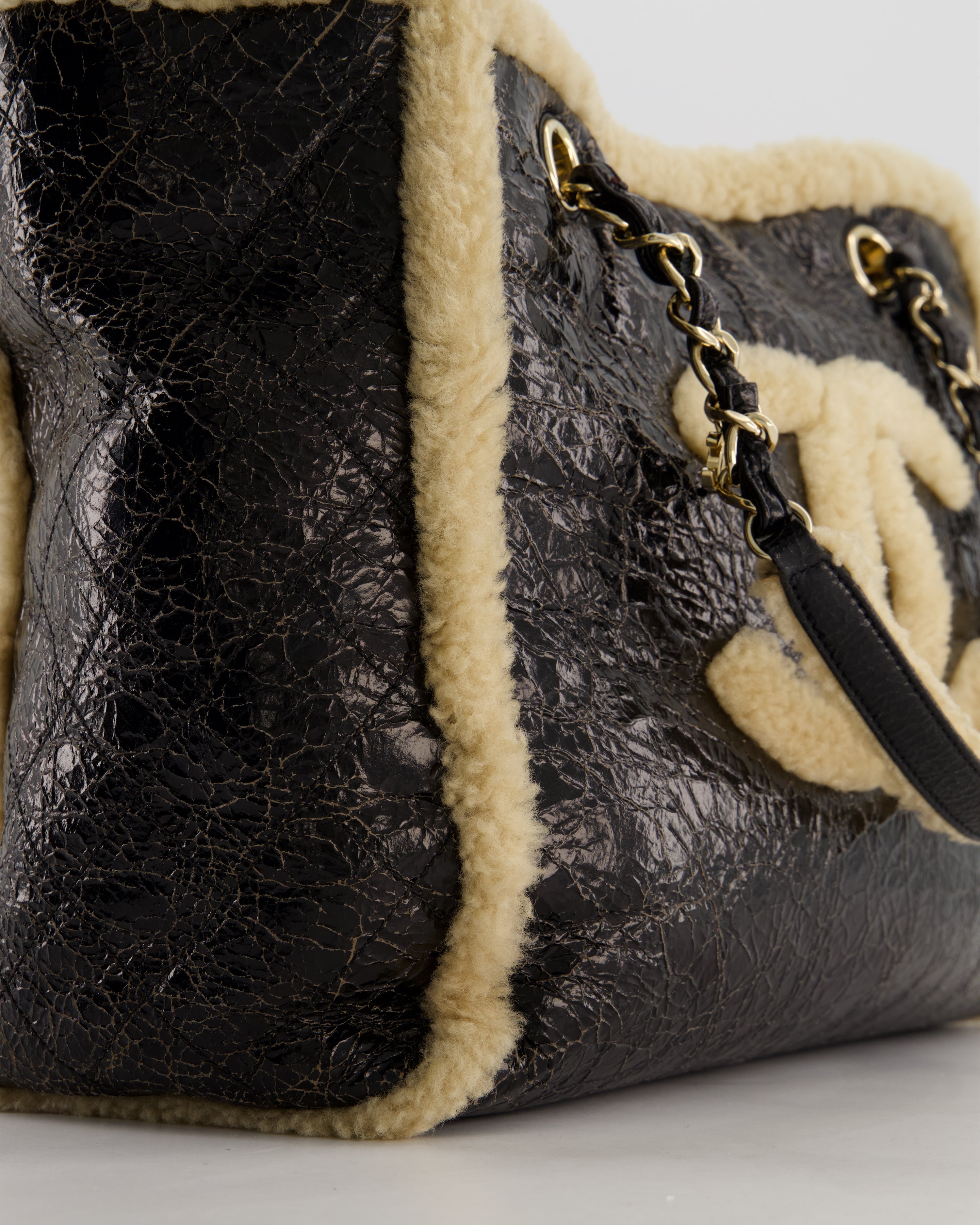 Chanel Black Shiny Crumpled Shearling CC Mania Deauville Tote Bag with Champagne Gold Hardware