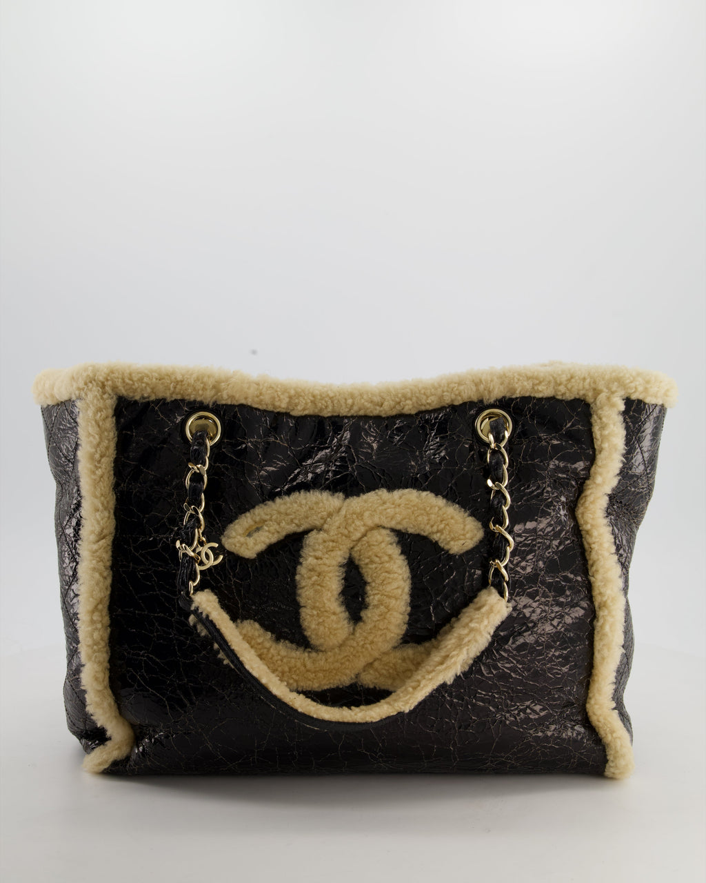 Chanel Black Shiny Crumpled Shearling CC Mania Deauville Tote Bag with Champagne Gold Hardware