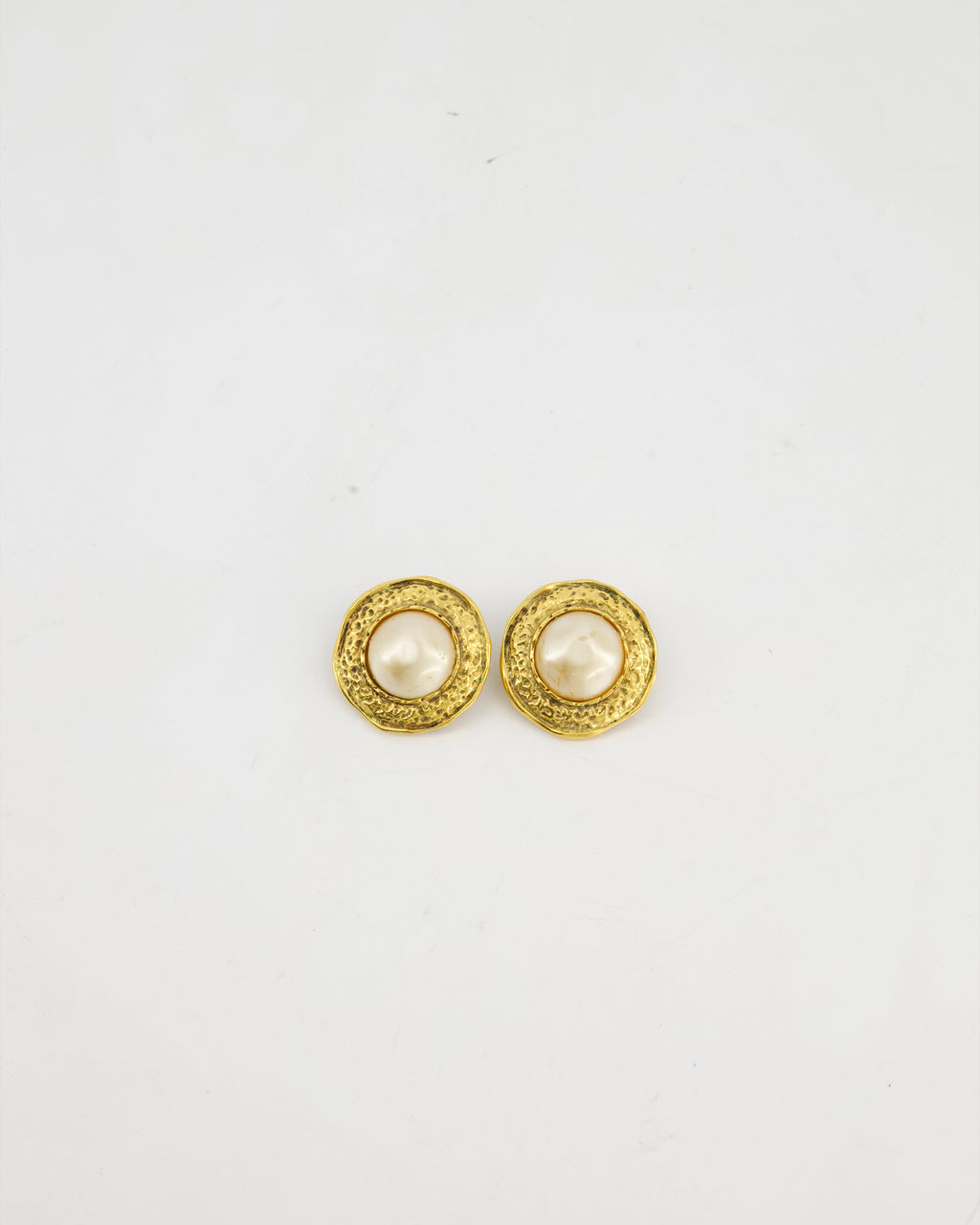 Chanel Vintage Gold-Plated Clip-on Earrings with a Simulated Pearl Centre