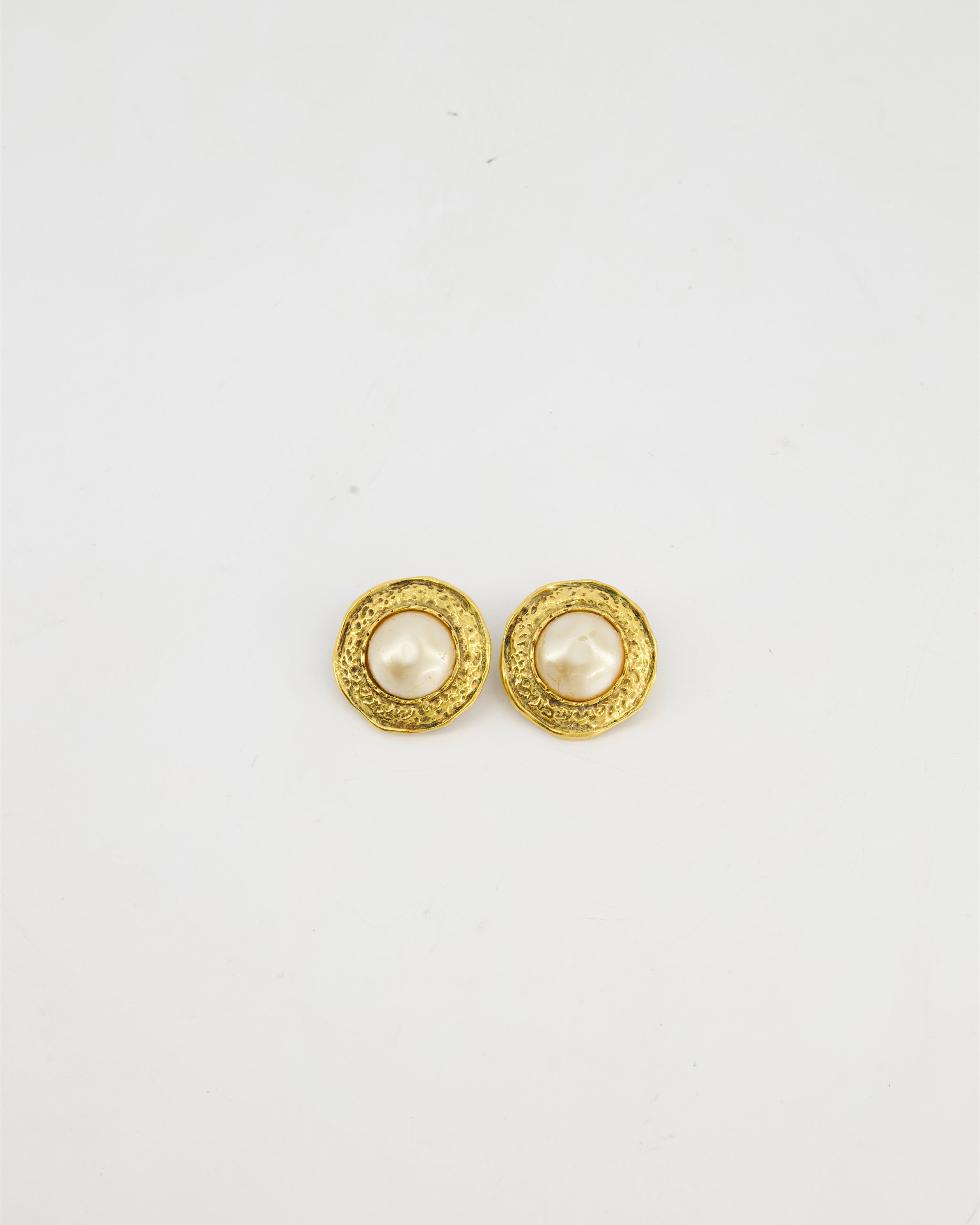 Chanel Vintage Gold-Plated Clip-on Earrings with a Simulated Pearl Centre
