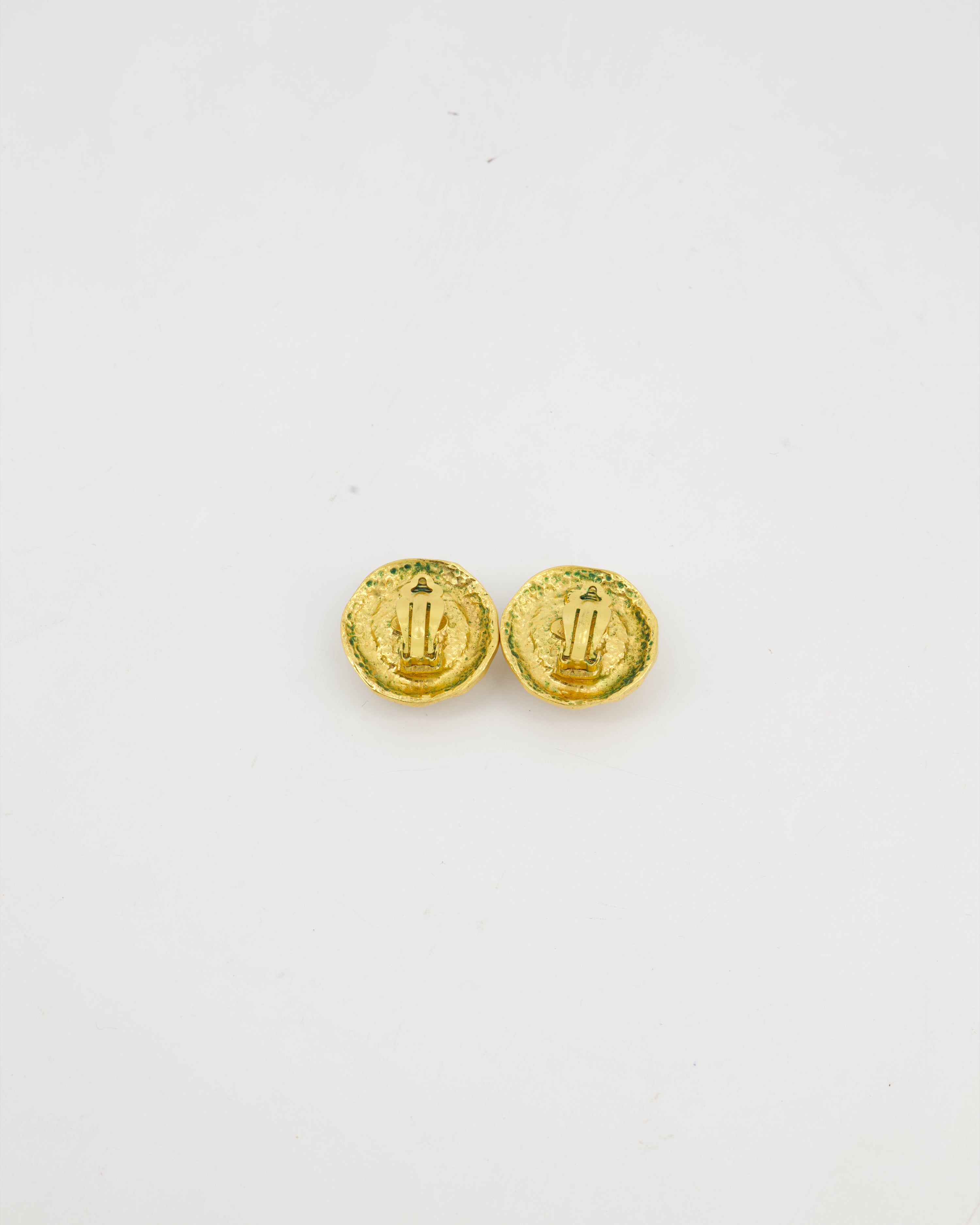 Chanel Vintage Gold-Plated Clip-on Earrings with a Simulated Pearl Centre