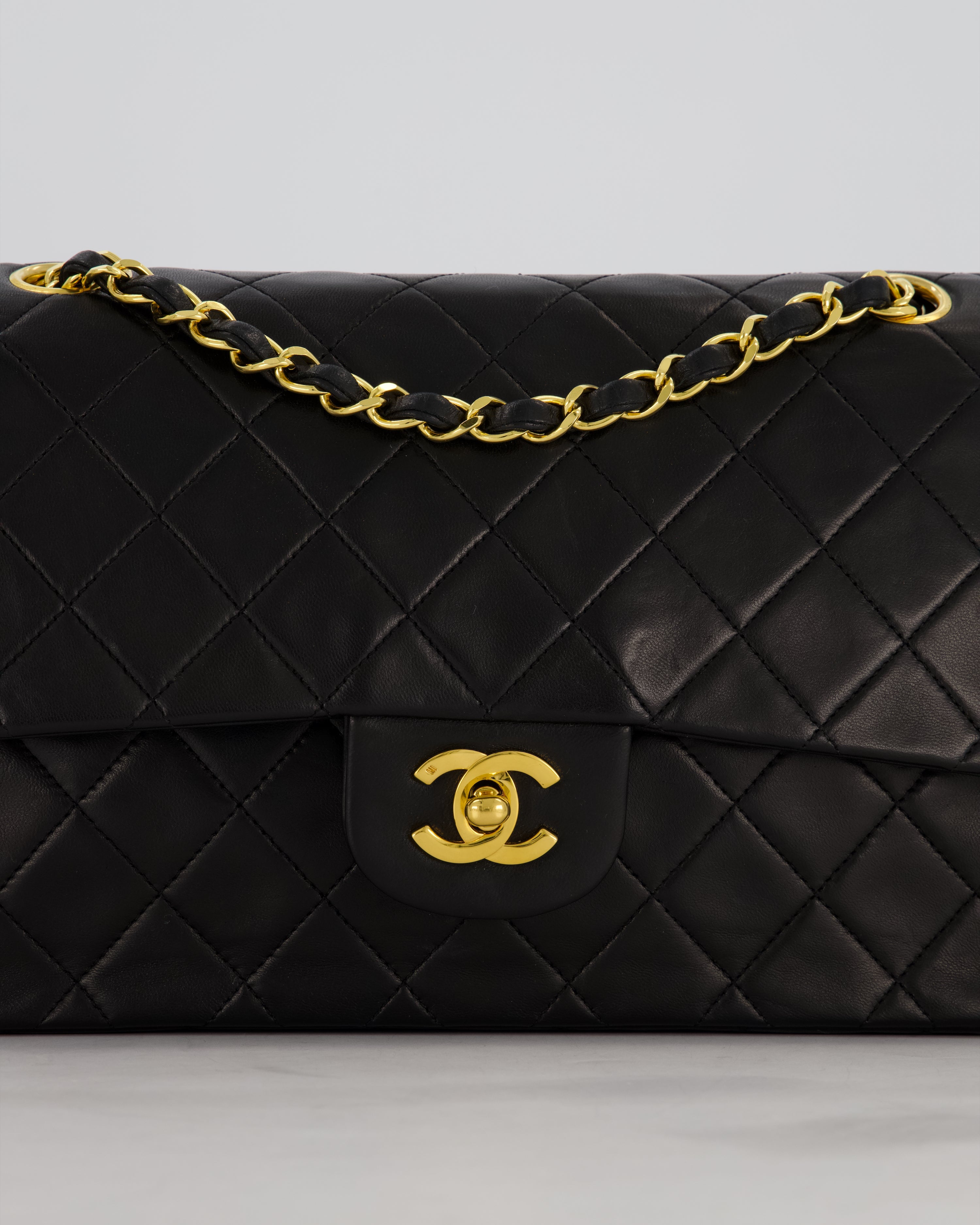 *AMAZING CONDITION* Chanel Black Vintage Medium Classic Double Flap Bag in Lambskin Leather with 24K Gold Hardware
