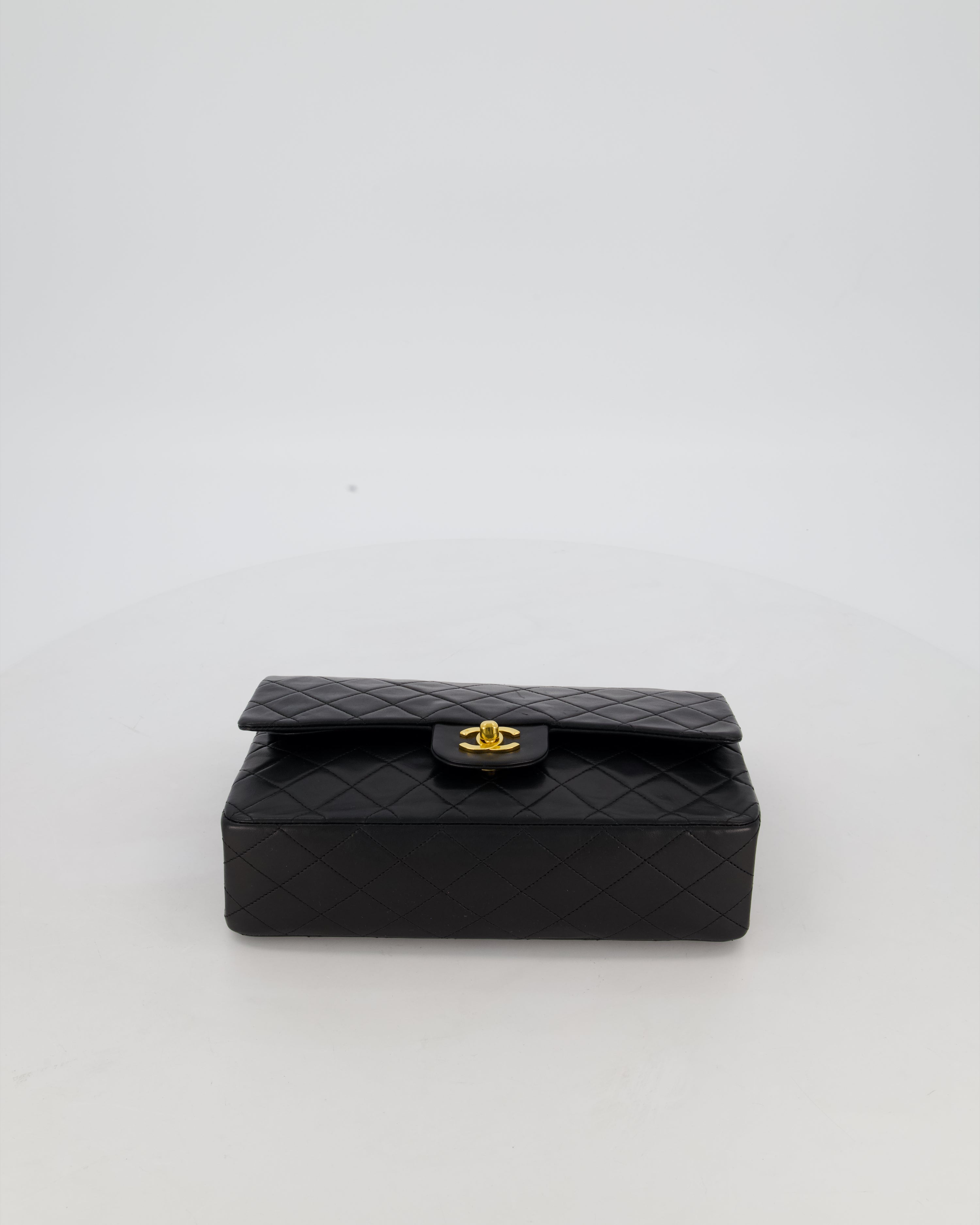 *AMAZING CONDITION* Chanel Black Vintage Medium Classic Double Flap Bag in Lambskin Leather with 24K Gold Hardware