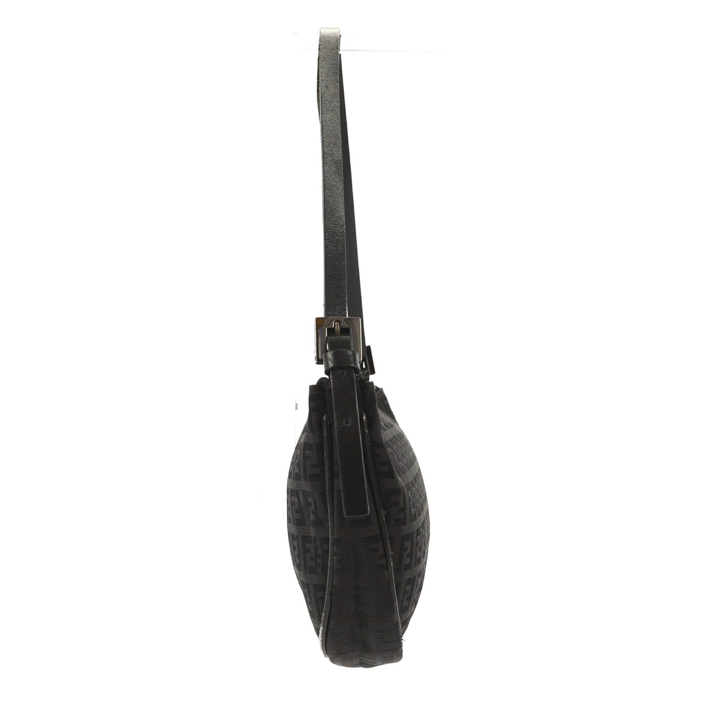 FENDI Shoulder Bag in Black Fabric