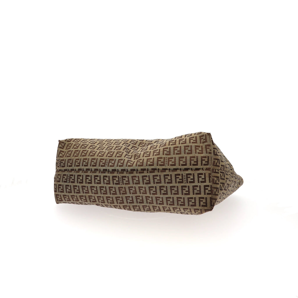 FENDI Shoulder Bag in Brown Fabric