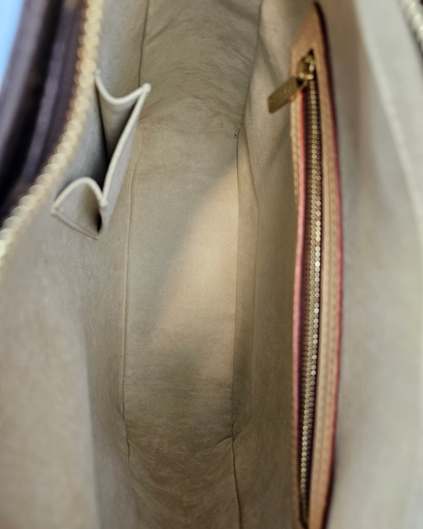 Louis Vuitton Looping GM Monogram