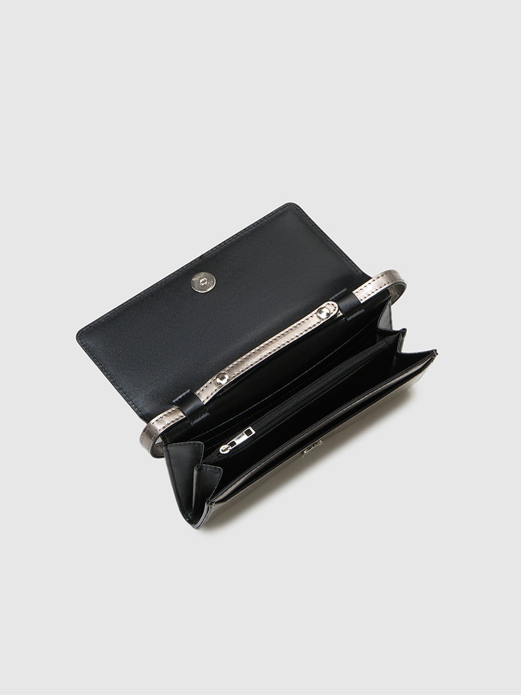 Carly Wallet