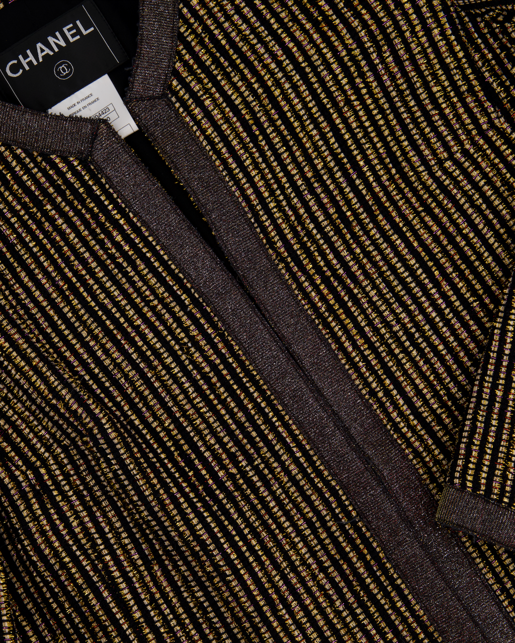 Chanel 10C Cruise Black, Red and Gold Tweed Longline Jacket with Metallic Trim Detail FR 40 (UK 12) RRP £2460