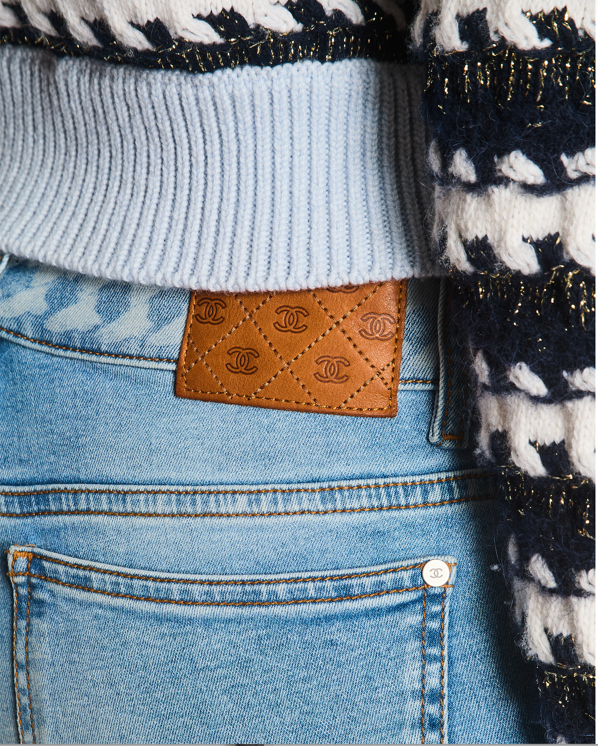 Chanel Spring 2019 Light Blue Skinny Jeans with Chain Print, Back Brown CC Logo Detail and Zips Size FR 34 (UK 6)