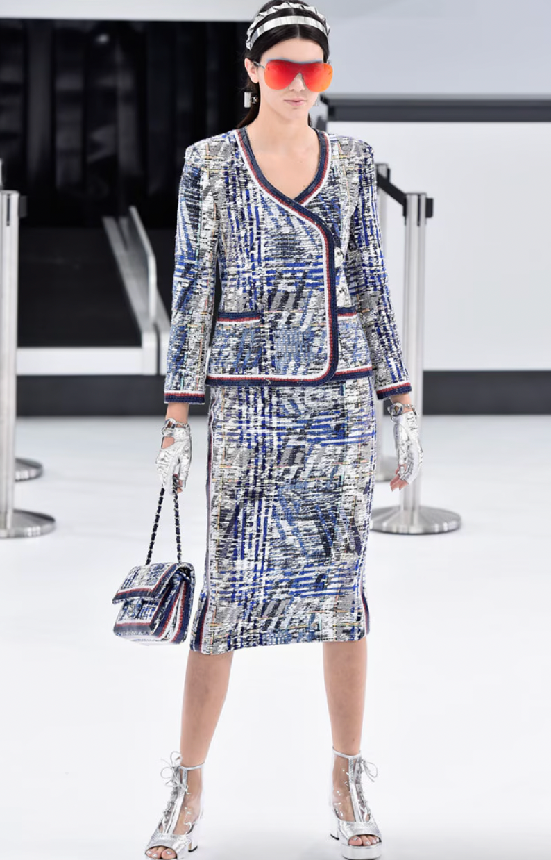 Chanel Spring 2016 White and Blue Vintage Tweed Jacket with Silver CC Logo Buttons Size FR 34 (UK 6)