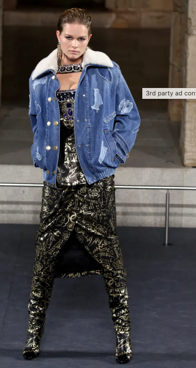 Chanel Métiers d’Art 2019 Blue Denim Jacket with Faux Fur Lining and Patchwork Details with Gold Cat CC Logo Buttons Size FR 34 (UK 6)