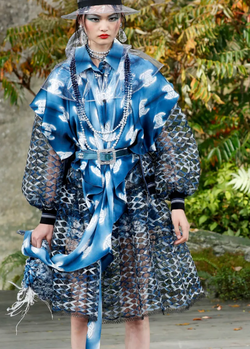 Chanel 18S Black, White and Blue Fishnet Mini Skirt and Jacket Set Size FR 34 (UK 6) RRP £6,850