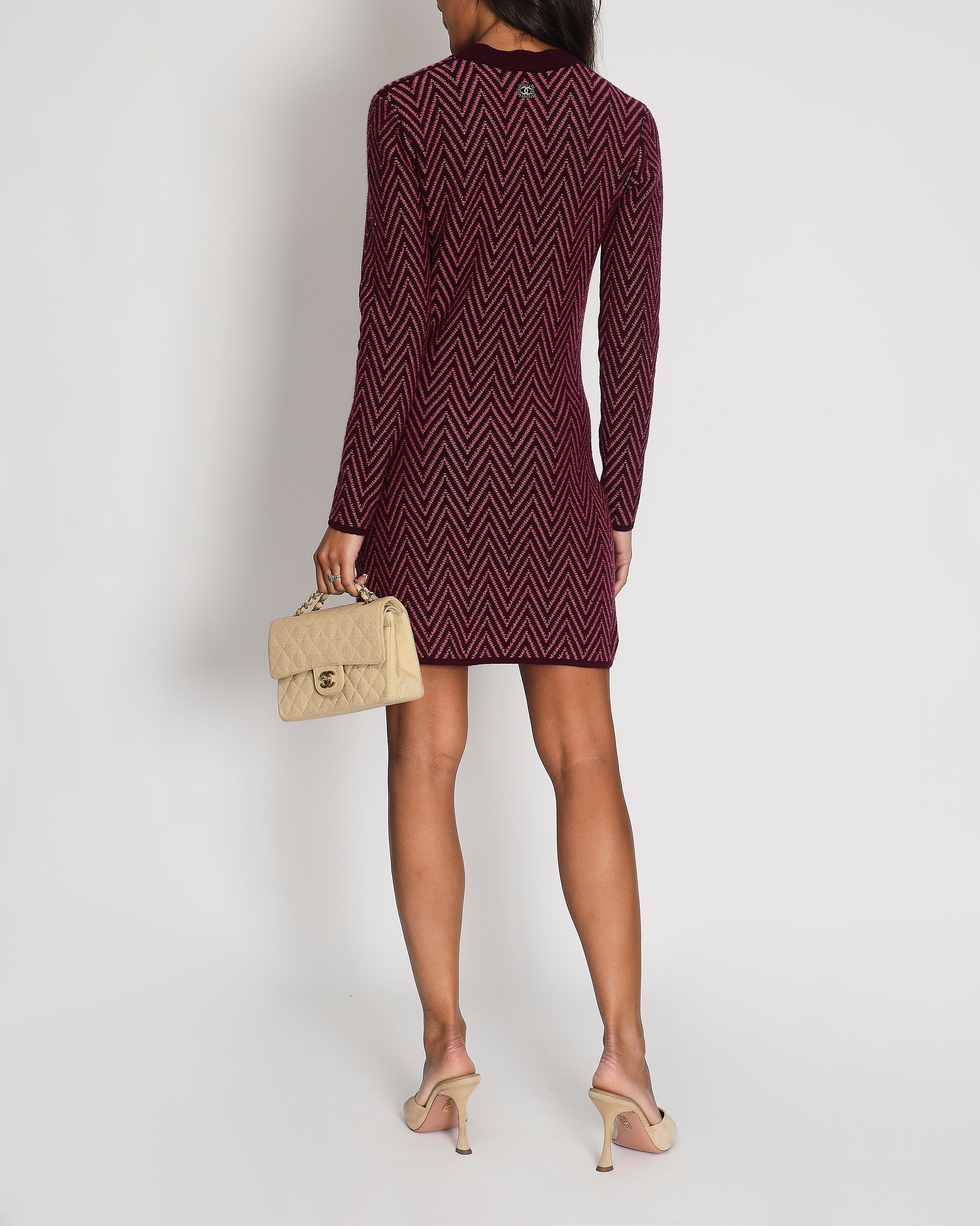 Chanel FW/21 Purple, Green Zig Zag Cashmere Dress with CC Logo Size FR 36 (UK 8)
