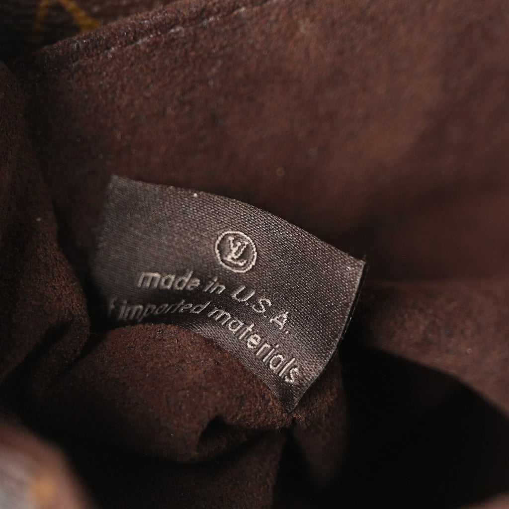 Louis Vuitton Monogram Pochette Metis