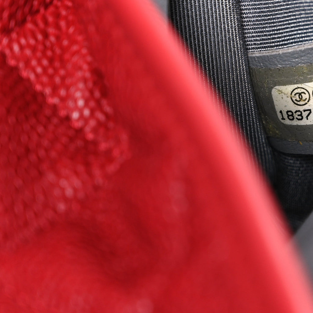 Chanel Caviar Quilted Medium French Riviera Flap Red