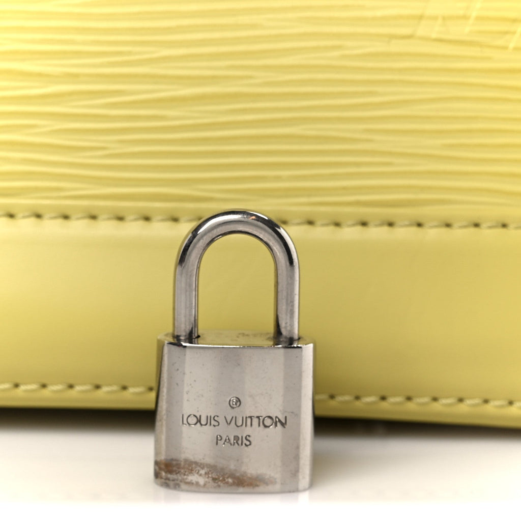 Louis Vuitton Epi Alma PM Pistache