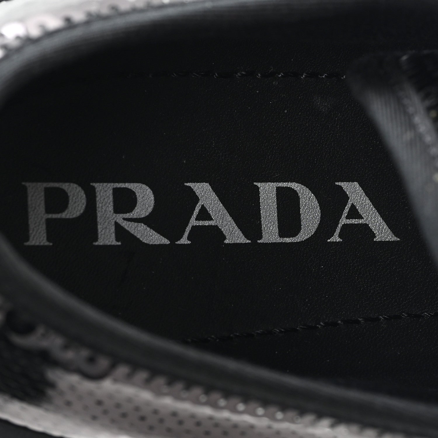 Prada Paillettes Triangle Logo Double Wheel 50mm Sneakers 37 Black