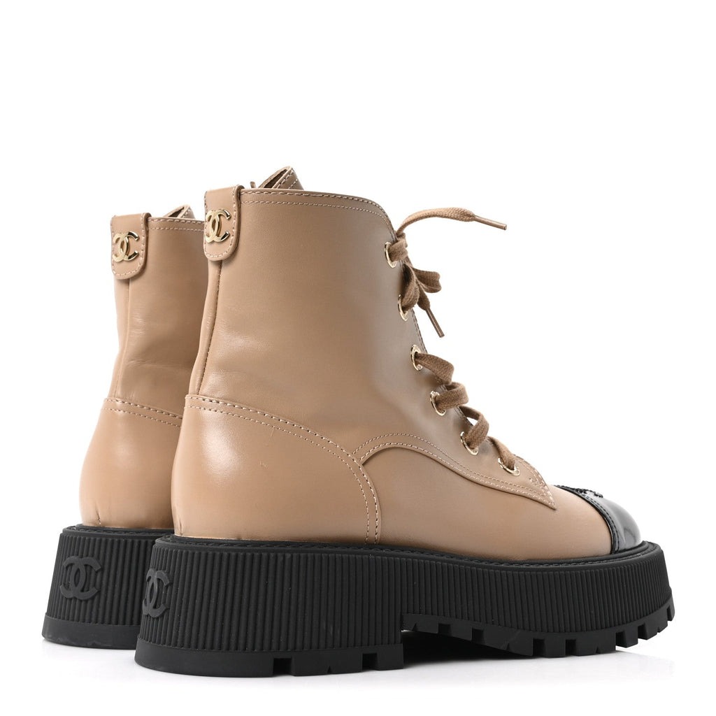 Calfskin Patent Calfskin CC Lace Up Combat Boots 39 Beige Black