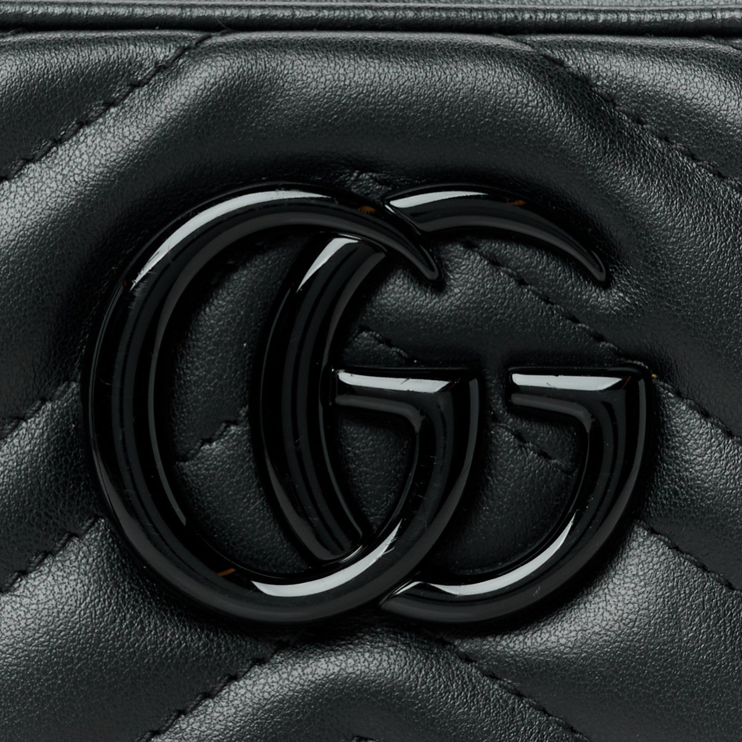 Gucci Calfskin Matelasse Monochrome Small GG Marmont Chain Shoulder Bag Black