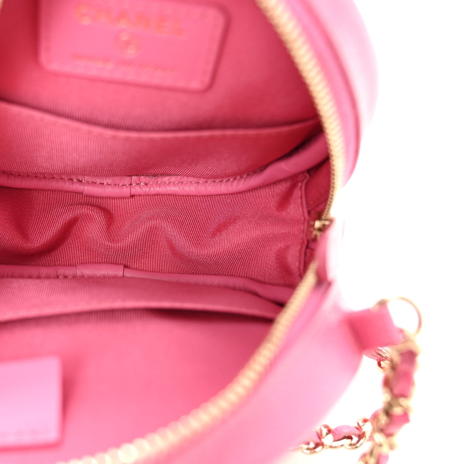 Chanel Caviar Quilted Round Clutch With Chain Pink