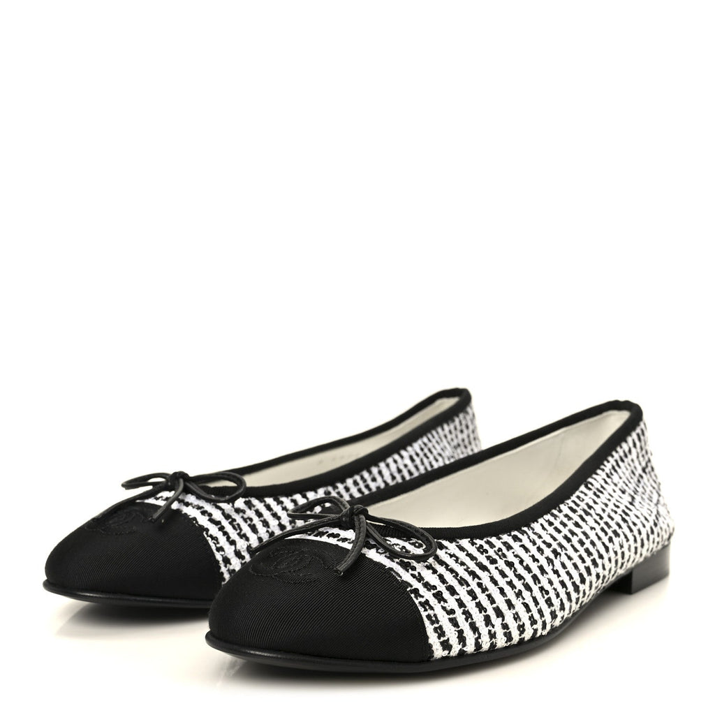 Chanel Tweed Sequin Grosgrain Cap Toe Ballerina Flats 39.5 Black White