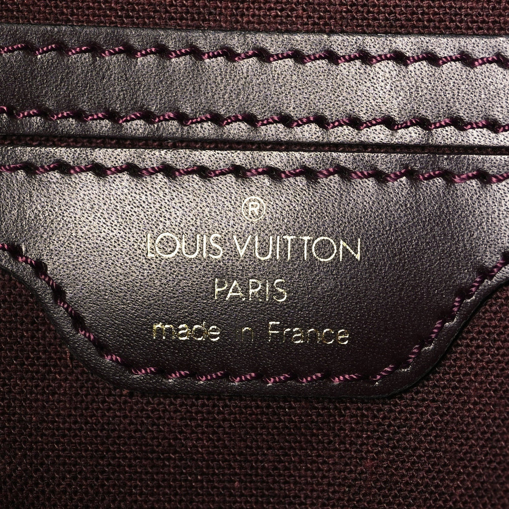 Louis Vuitton Taiga Reporter Messenger Acajou