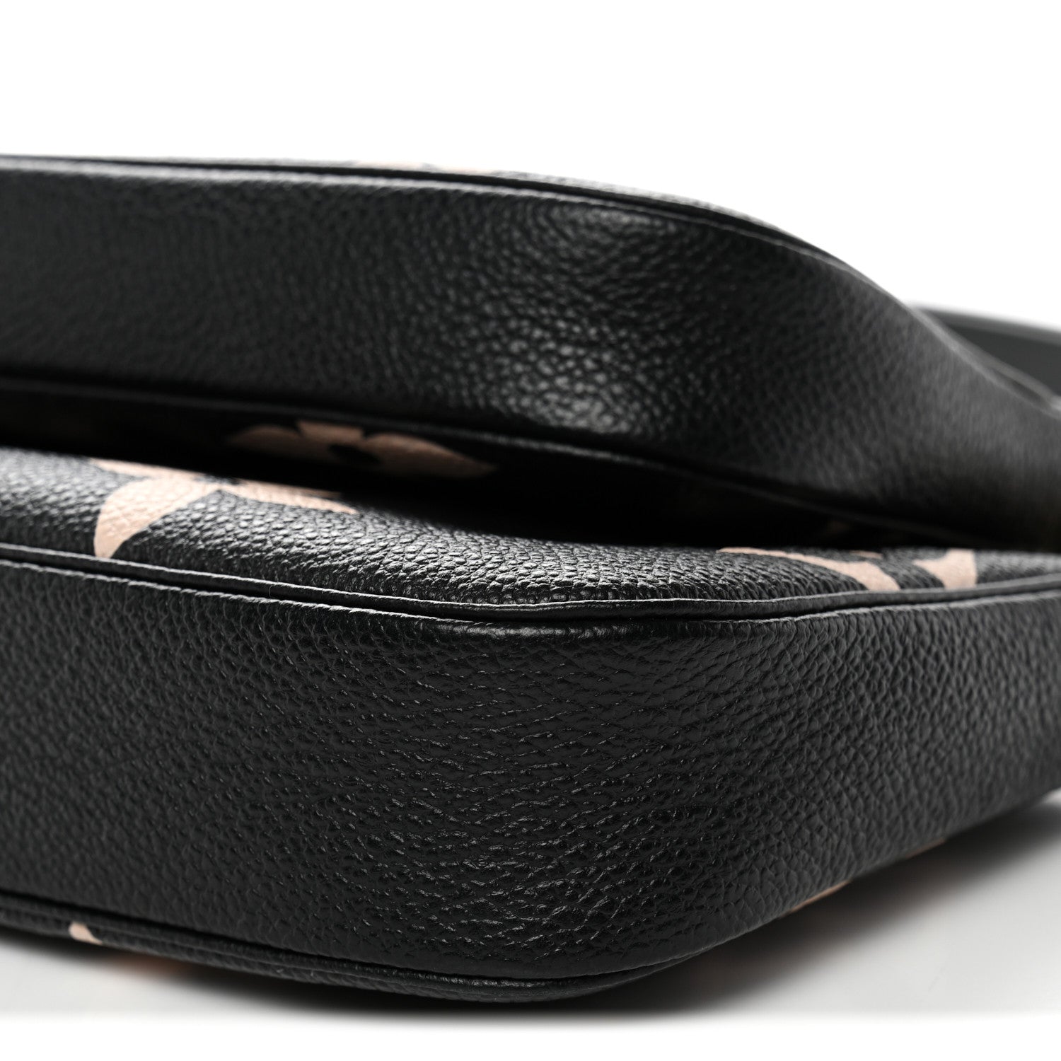 Louis Vuitton Empreinte Monogram Giant Multi Pochette Accessories Black Beige