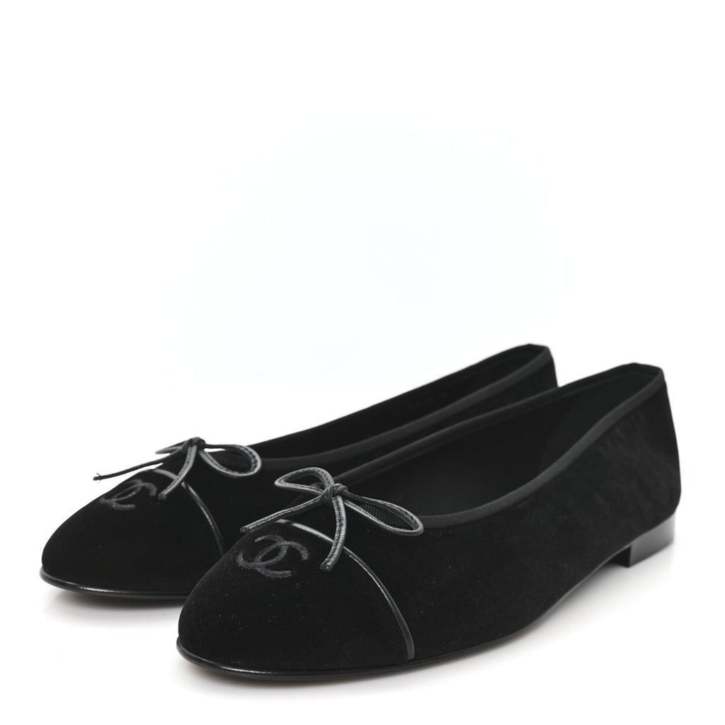 Chanel Suede Cap Toe CC Ballerina Flats 41 Black