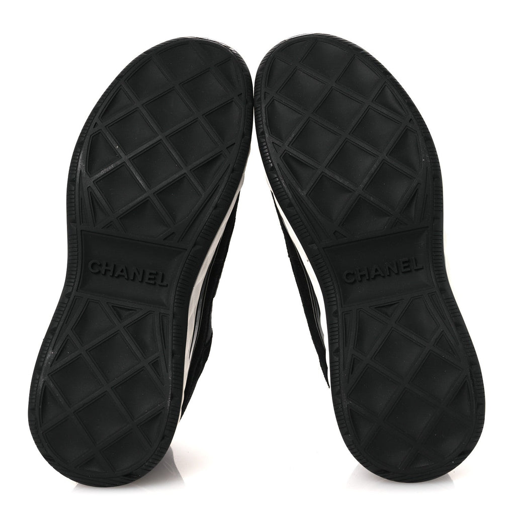 Chanel Velvet Calfskin Mixed Fibers CC Sneakers 37 Black