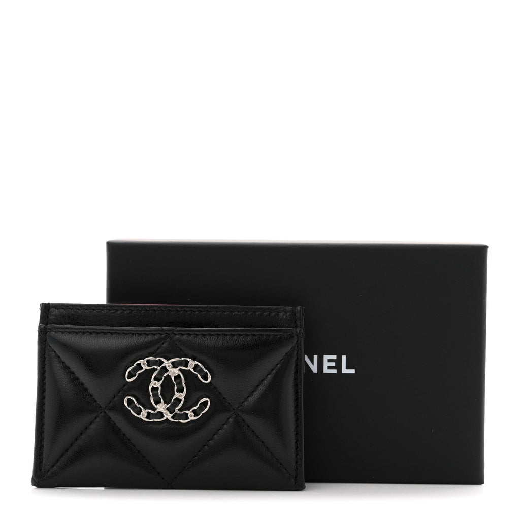 Lambskin Quilted Chanel 19 Card Holder Black