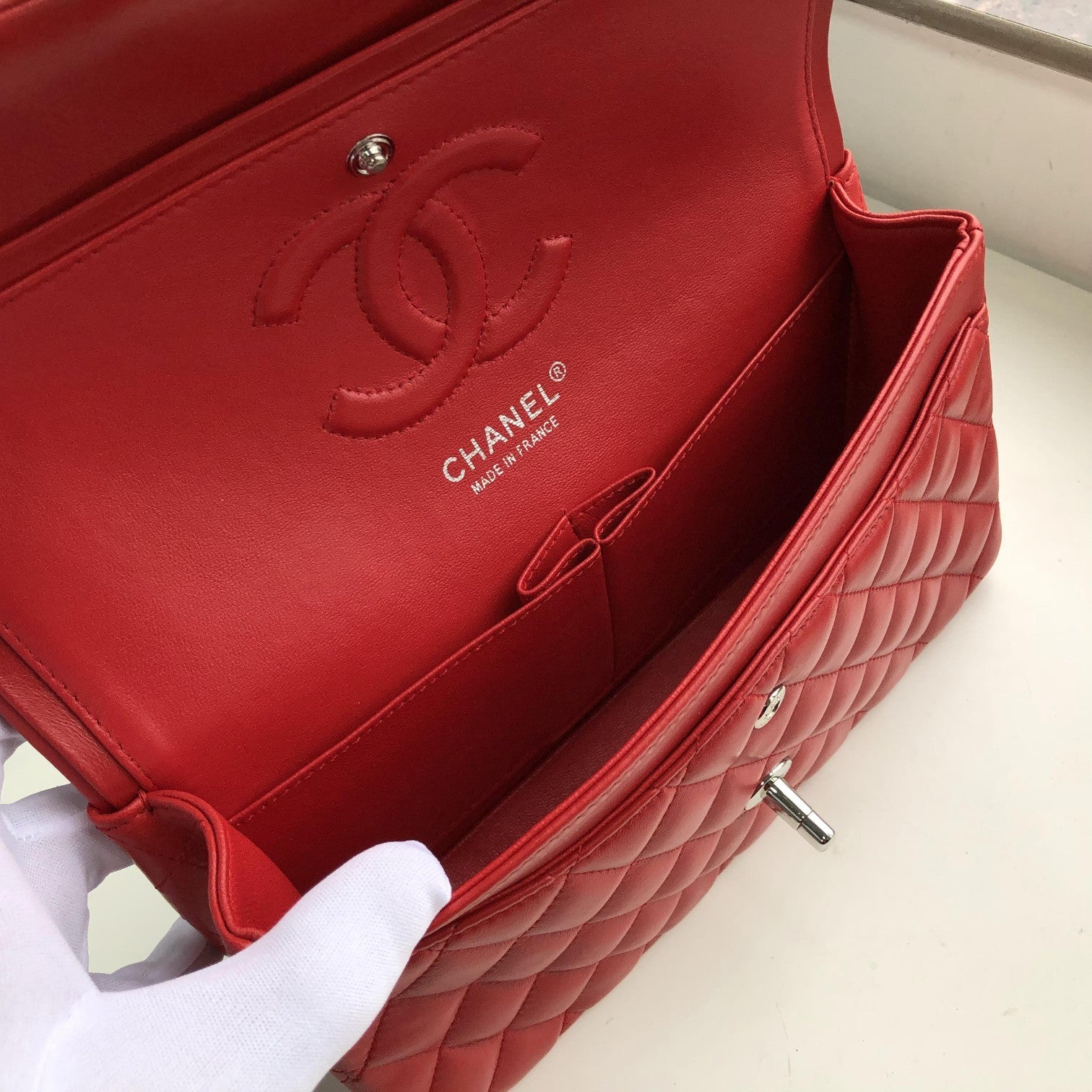 Chanel - Luxury Bag - CHL - 779