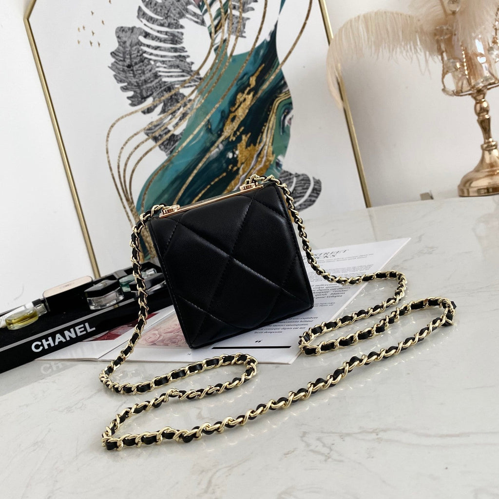 Chanel - Luxury Bag - CHL - 856
