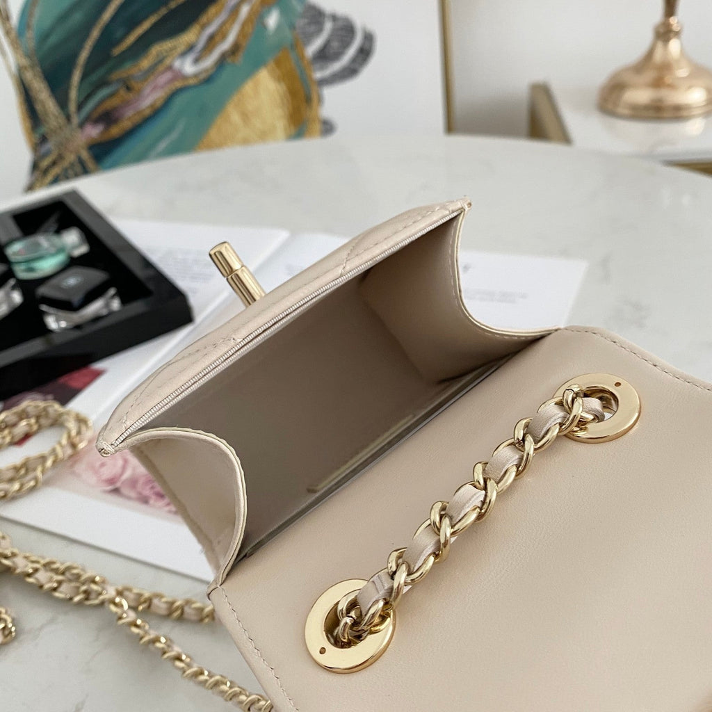 Chanel - Luxury Bag - CHL - 934