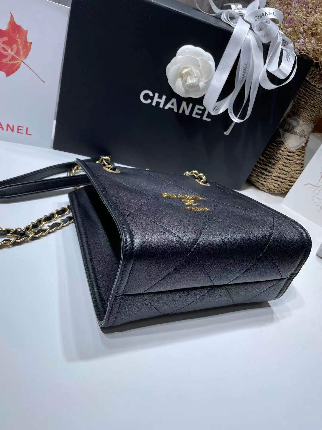 Chanel - Luxury Bag - CHL - 927