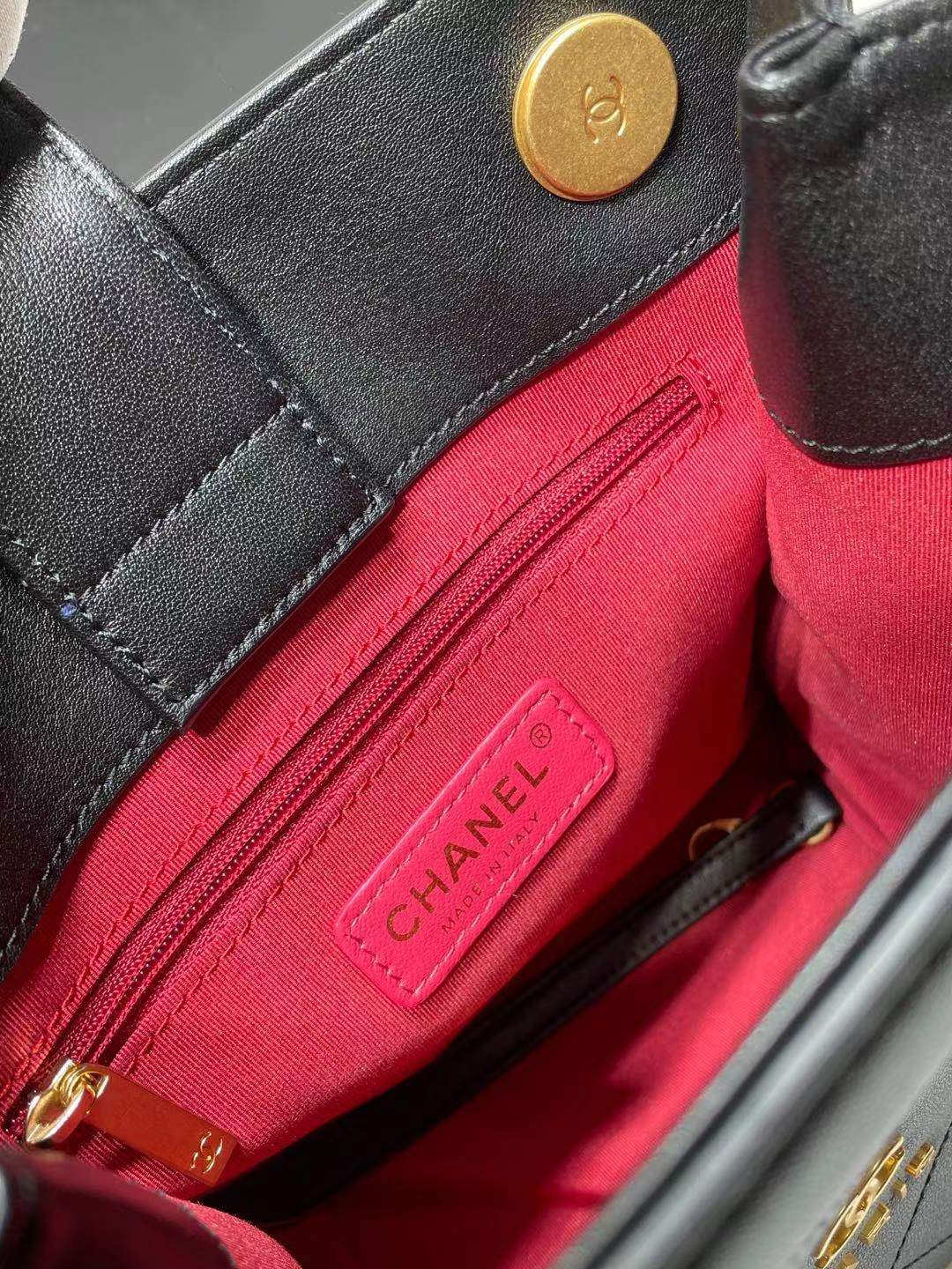 Chanel - Luxury Bag - CHL - 927