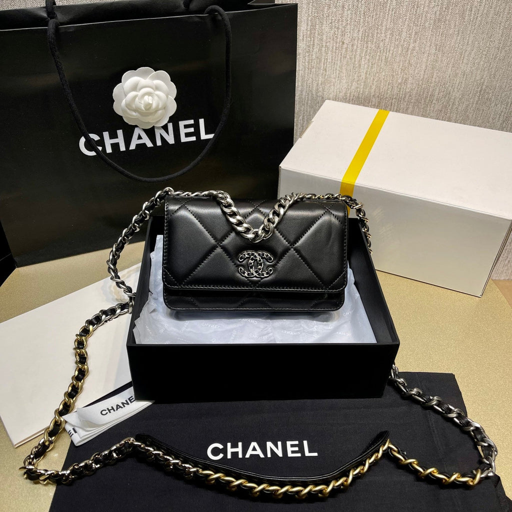 Chanel - Luxury Bag - CHL - 727